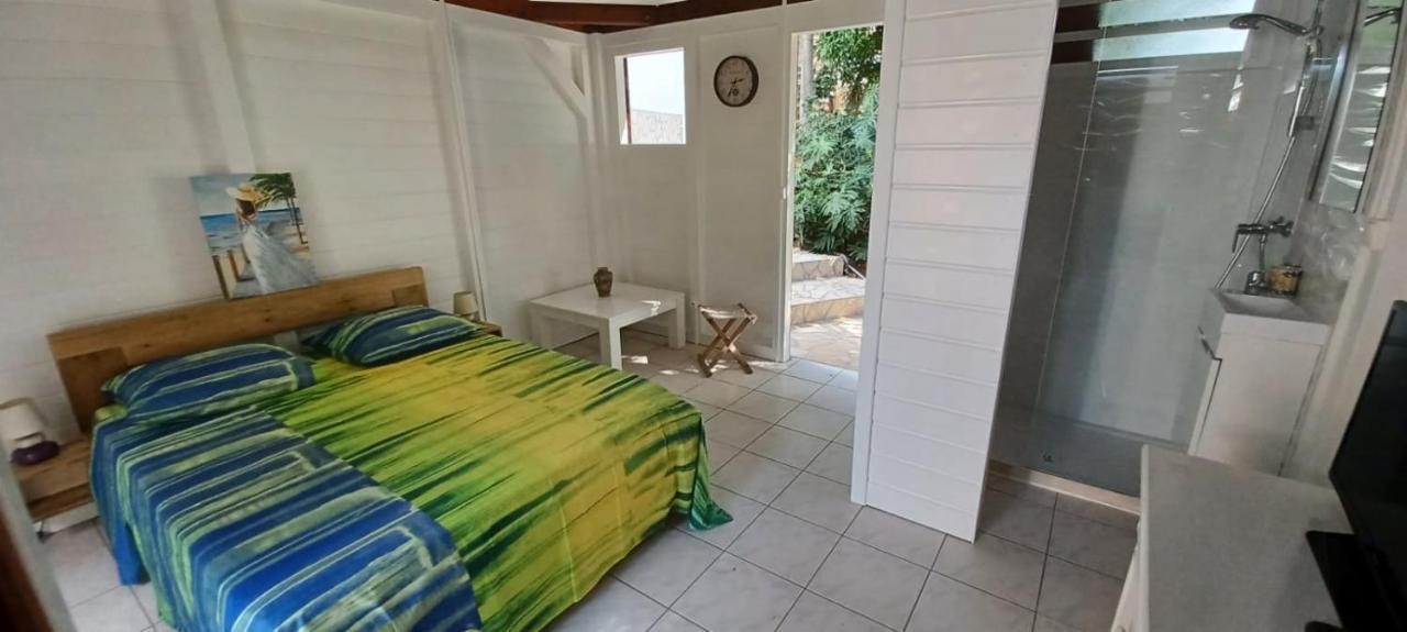 Gite Mamour - Charmant Petit Bungalow A Decouvrir Baillif المظهر الخارجي الصورة